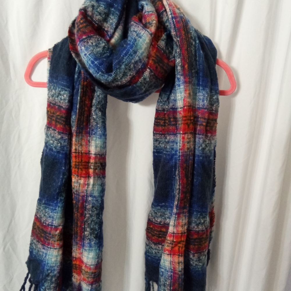 NWT Linen-y Knit Long Scarf Shawl Wrap Plaid Pattern Soft Casual Distressed Look